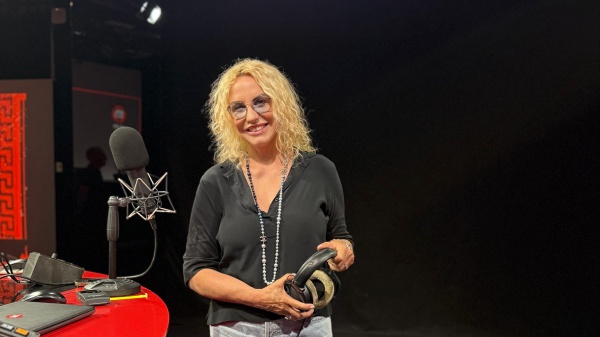 Antonella Clerici a RTL 102.5: “Il 12 e il 13 settembre celebreremo a Torino la musica degli anni ’70, ’80, ’90 e 2000. Con me sul palco ci sarà Clementino e tantissimi artisti che ci faranno ballare e divertire”