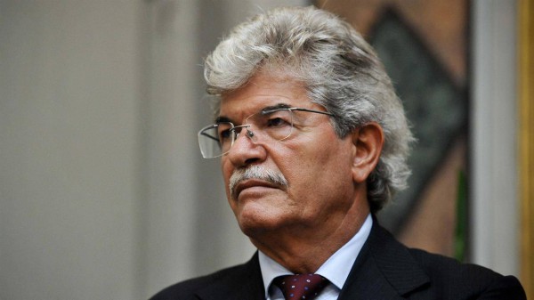 “Resto fedele a Milly Carlucci, anche se non sono in pista…”: Antonio Razzi rammaricato per l’esclusione da Ballando con le stelle