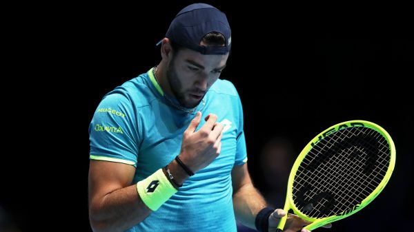 Atp Finals, Berrettini ancora ko, vince Federer