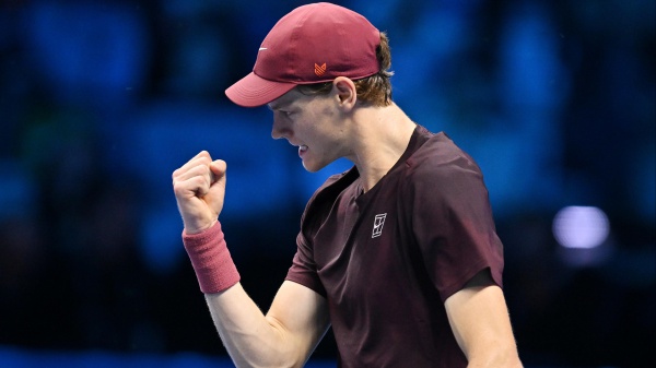 Atp Finals: Jannik Sinner campione per la seconda volta consecutiva. Alcaraz battuto in due set