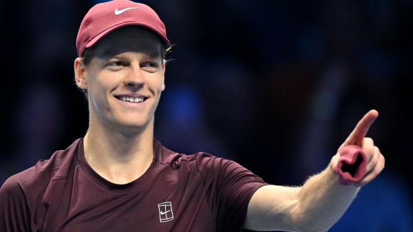 ATP Finals: Sinner vince all'esordio senza problemi, Musetti deve arrendersi contro Fritz