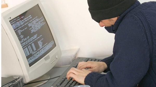 Attacco hacker all' Italia e altri paesi, domani vertice a Palazzo Chigi, decine di sistemi compromessi