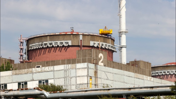Attesa per la controffensiva ucraina, i russi scavano trincee nella regione di Zaporizhzhia