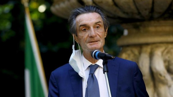 Attilio Fontana in diretta a RTL 102.5: “Nella campagna vaccinale e sugli over 80 nessun ritardo, da oggi al via le prenotazioni per gli over 70”