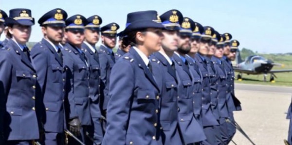 L aeronautica militare compie 98 anni Mattarella prezioso