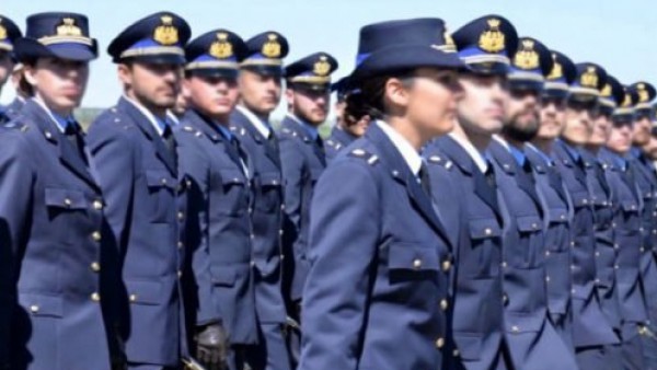 L'aeronautica militare compie 98 anni; Mattarella, prezioso contributo per la pace