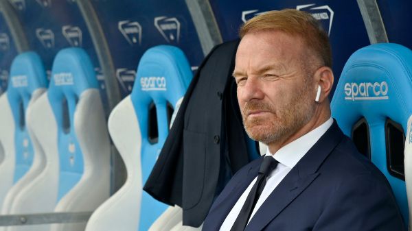 Autogol del dirigente della Lazio Tare: “Il campionato di calcio va portato a termine anche per rispetto dei morti”