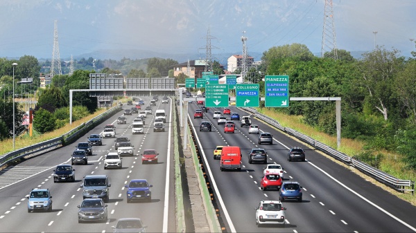 Autostrade per l’Italia in mostra in triennale: “Italia in movimento. Autostrade e futuro"