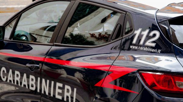 Banda 'dell'ammoniaca' colpiva durante Messa, 5 arresti