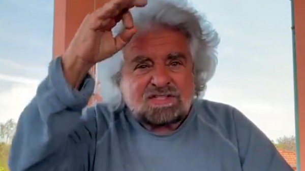 Beppe Grillo, mio figlio non ha fatto niente, arrestate me, lo dice in un video su Facebook il garante del M5S