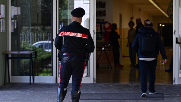 Bergamo: la professoressa aggredita è in prognosi riservata, e potrebbe essere stata salvata da una trasfusione