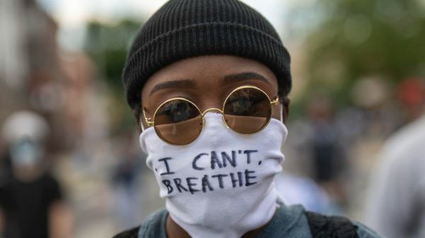 Blackout Tuesday, il mondo della musica si ferma in forma di protesta per la morte di George Floyd