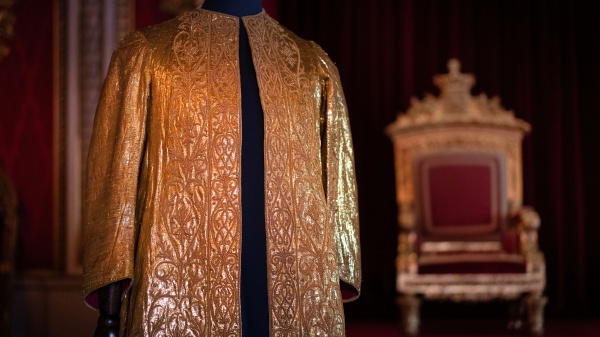 Re Carlo III incontra i parlamentari. Prove generali dell'incoronazione, su cui emergono nuovi dettagli