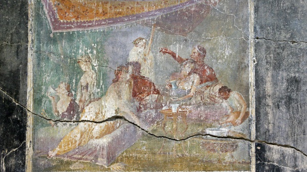 Pompei, non solo l'eruzione ma anche un terremoto. Ritrovati due corpi nello Scavo dei Casti Amanti