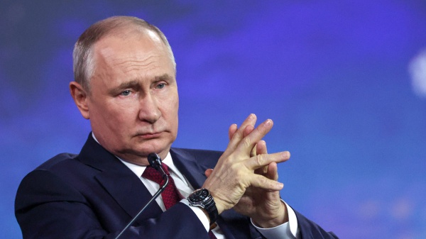 La versione di Putin. "Kiev non ha chance, la Russia non è isolata". Poi il ricordo di Silvio Berlusconi