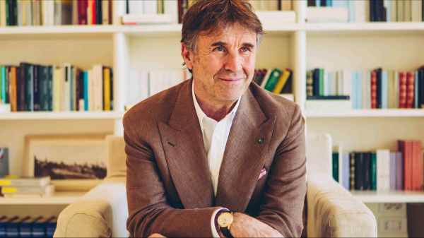 L'imprenditore Brunello Cucinelli: "Il primo grande tema sia sostenere coloro che in un mese hanno perso tutto"
