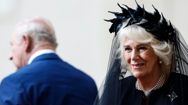 Carlo III e Cammilla in Vaticano per un incontro "storico" con il Papa.  Il Re riceverà il titolo di Royal Confrater benedettino