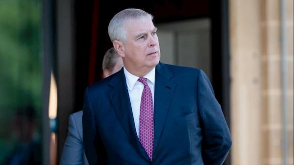 Caso Epstein, il principe Andrea si ritira dagli impegni pubblici