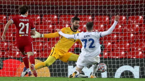 Champions, figuraccia Inter, battuta a san Siro dal Real Madrid, impresa dell’Atalanta a Liverpool