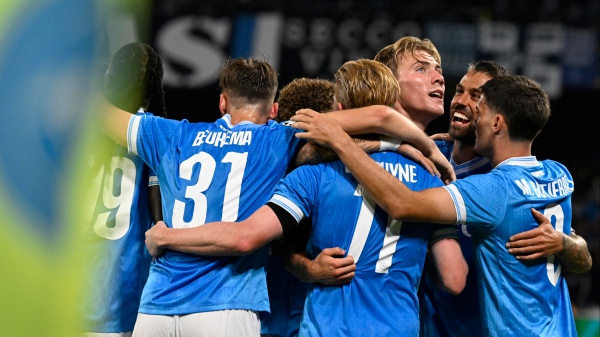 Champions League. Il Napoli batte lo Sporting, la Juve pari a Villareal