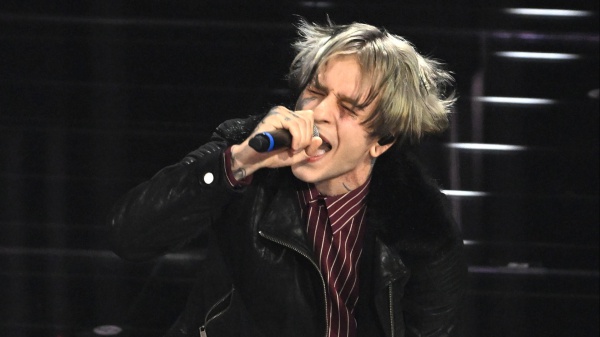 Chiello senza Morgan nella serata dei duetti: “Ho deciso io, non c’era alchimia”