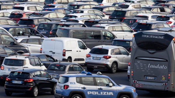 Controesodo già in atto, più di dodici milioni di veicoli stimati in movimento nel fine settimana