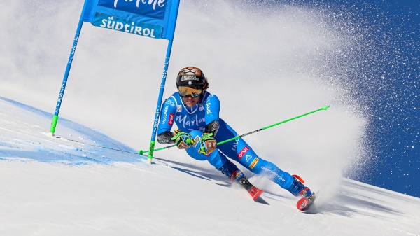 Coppa del Mondo di Sci, Federica Brignone torna in gara a Kronplatz: sesto posto nel gigante e segnali incoraggianti dopo l’infortunio