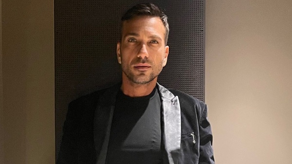 Costantino Vitagliano: "Costanzo mi disse, 'ti vendo a tranci' perchè funzioni in TV