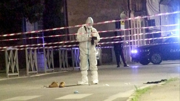 Crema, 20enne aggredito a colpi di spranga muore in ospedale. I sospetti si concentrano su un 17enne