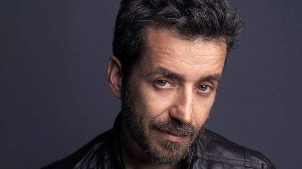 Daniele Silvestri fa un regalo ai fan, torna live