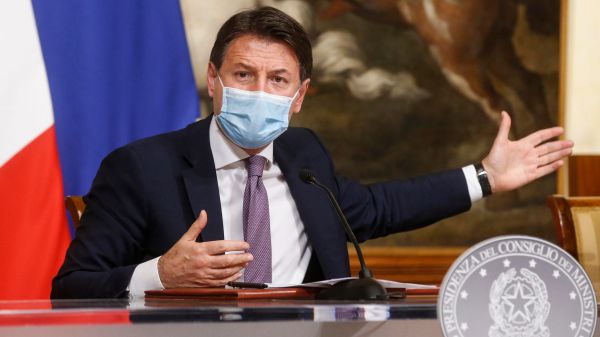 Decreto Ristori, Conte: "Dl da oltre 5 miliardi, risorse immediate a beneficio delle categorie penalizzate"