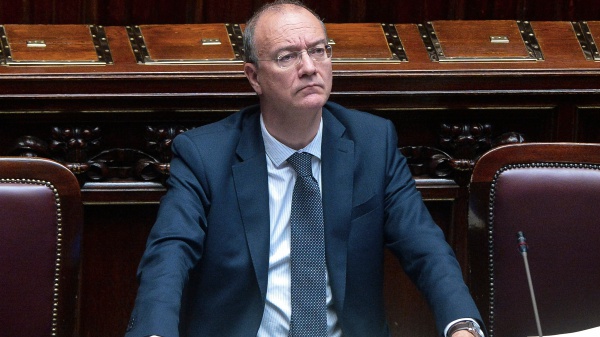 Dispersione scolastica: Valditara, bisogna evitare che 470mila studenti abbandonino prima del diploma