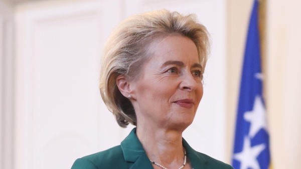 Domani Ursula von der Leyen a Kiev, Mosca si prepara per la parata del 9 maggio