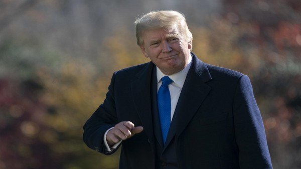 Donald Trump pensa a una grazia preventiva per i suoi fedelissimi e progetta di ricandidarsi nel 2024