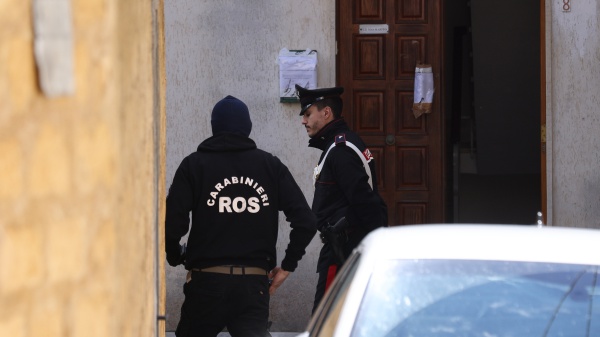 Doppia Operazione Contro La Ndrangheta In Calabria Indagati Politici