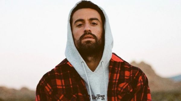 Dotan ospite di RTL 102.5: “C’è chi vuole dare necessariamente la sua opinione, ogni tanto il silenzio fa bene”