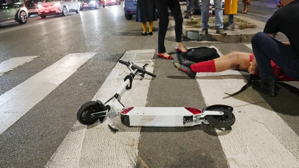 "E' senza umanità". Lo scrive il giudice sul giovane che a Milano ha travolto e ucciso un uomo su un monopattino