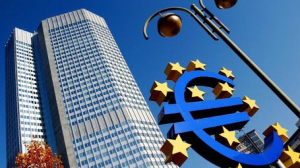 Economia. Mercati positivi dopo la conferma al Quirinale di Mattarella e Pil, attesa su Fed