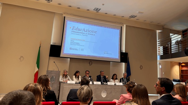 Educazione finanziaria a scuola: bilancio del primo anno tra entusiasmo, criticità e prospettive