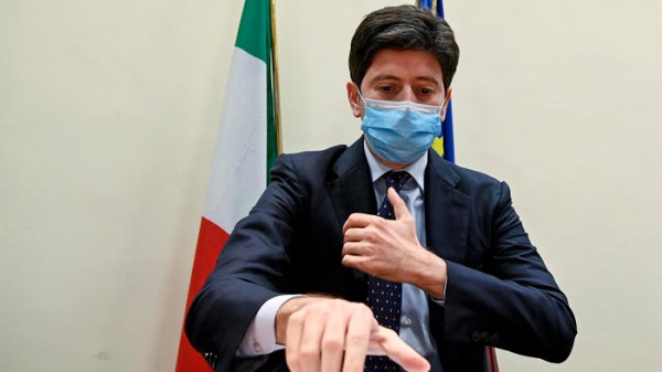 Emergenza Coronavirus, i ministri Speranza, Lamorgese e Azzolina difendono la linea dura del governo per evitare la terza ondata