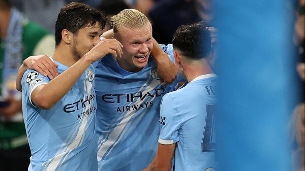 Esordio amaro per il Napoli in Champions League, perde 2-0 in casa del Manchester City