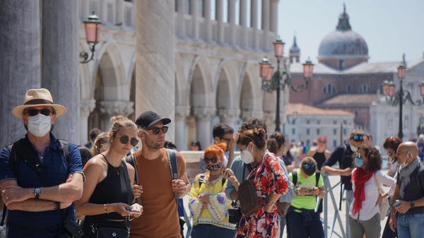 Estate 2022: è boom di presenze. Tra giugno e agosto previsti 44,7 milioni di arrivi