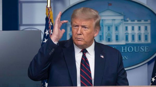 Facebook e Twitter oscurano il presidente Usa Donald Trump: disinforma sul virus
