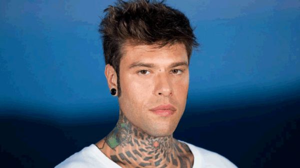 Fedez, rischio la sclerosi multipla