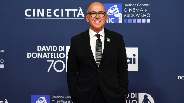 Ferzan Ozpetek annuncia il suo prossimo film “Nella gioia e nel dolore”, in arrivo a Natale 2026