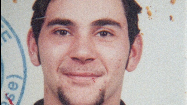 Finita dopo meno di due settimane la fuga di Elia Del Grande, preso a Cadrezzate, sterminò la famiglia nel 1998