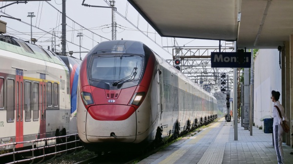 Fiocco rosa a bordo di un Frecciabianca. Il travaglio in treno e la nascita ad Arquata Scrivia