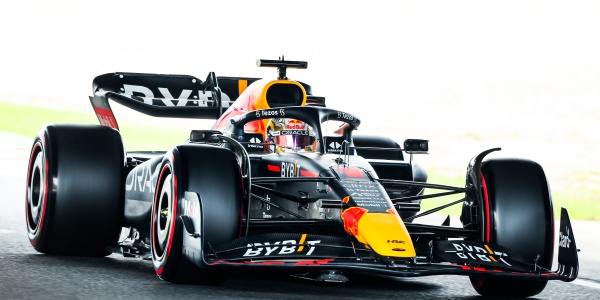 Formula Nel Gran Premio Del Giappone In Pole La Red Bull Di Verstappen Primo Posto