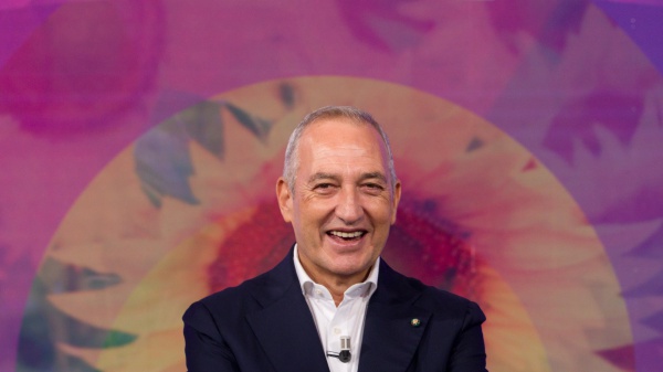 Francesco Vaia a RTL 102.5: «Vaccino è un elemento integrato nei nostri stili di vita, un mezzo per vivere bene»
