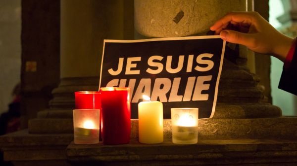 Francia, Charlie Hebdo, cinque anni dopo fra commemorazioni e polemiche